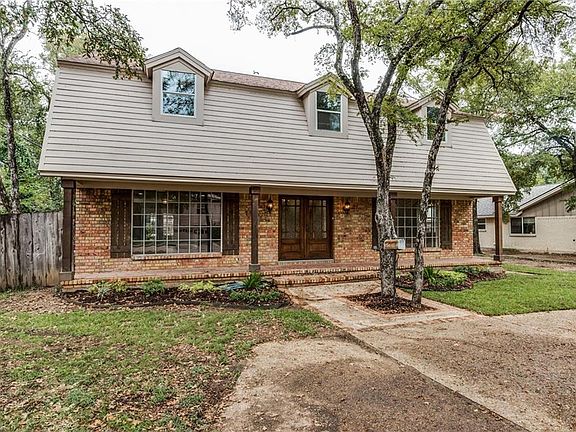 3rd image of 1628 Canyon Oaks Dr