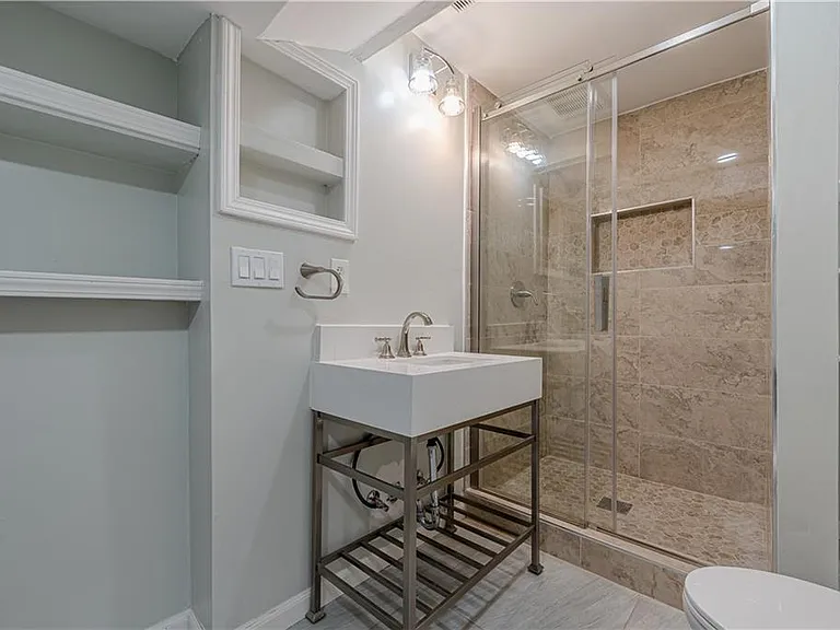 435 Little Pines Ct — Photo 15