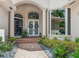 10821 Blue Palm St, Plantation, FL 33324