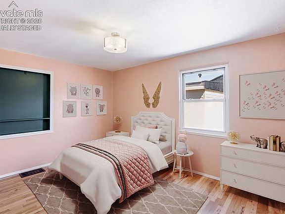 4th image of 633 S Prairie Ave