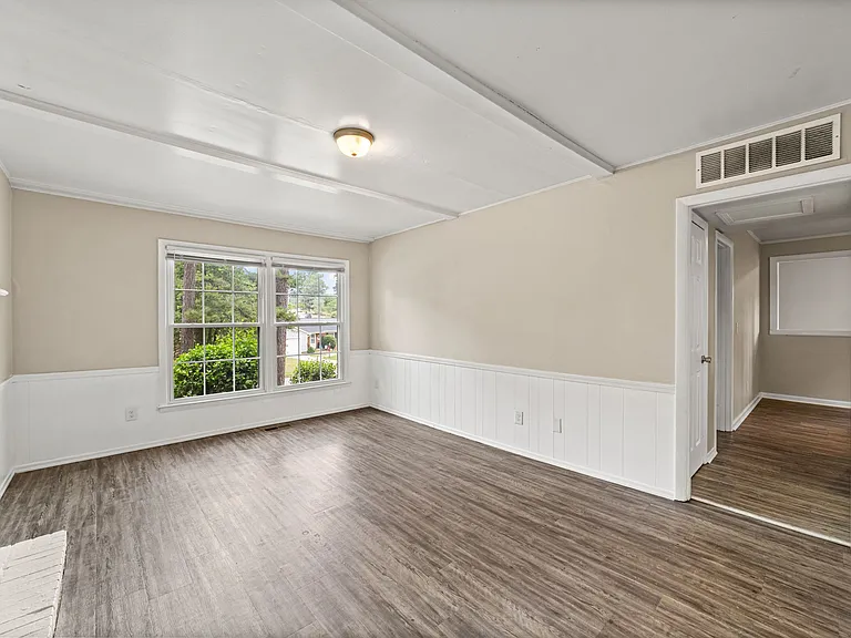 2103 Shane Dr — Photo 24