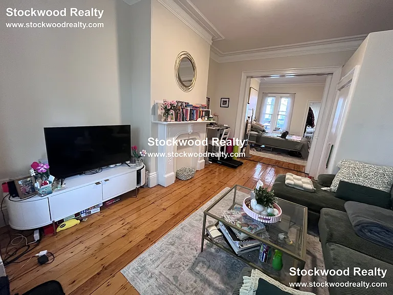 11 Gates St #1 — Photo 1