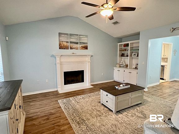 3rd image of 106 Shiloh Dr