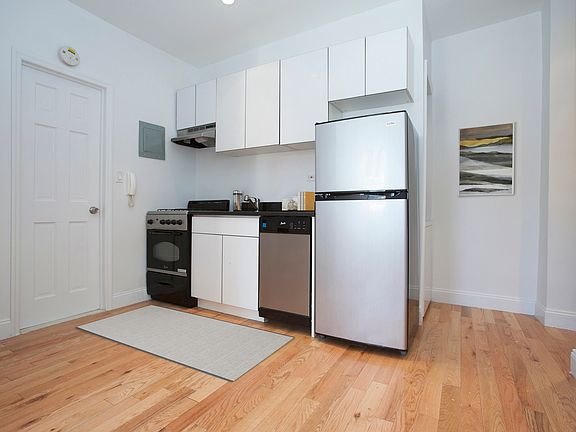 3rd image of 20 Avenue A #D4