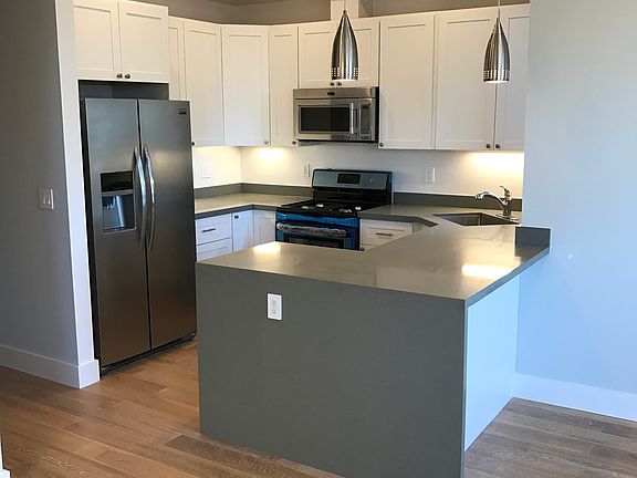 2nd image of 238 Missouri St #2