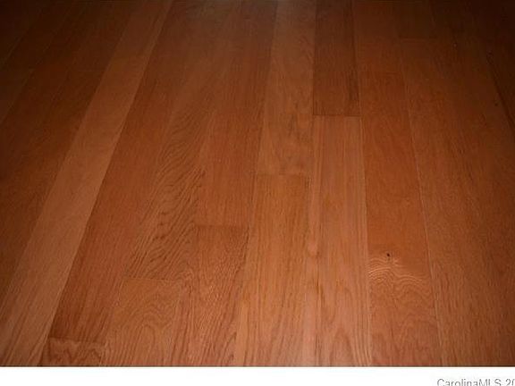 5th image of 2322 Torrington Ln