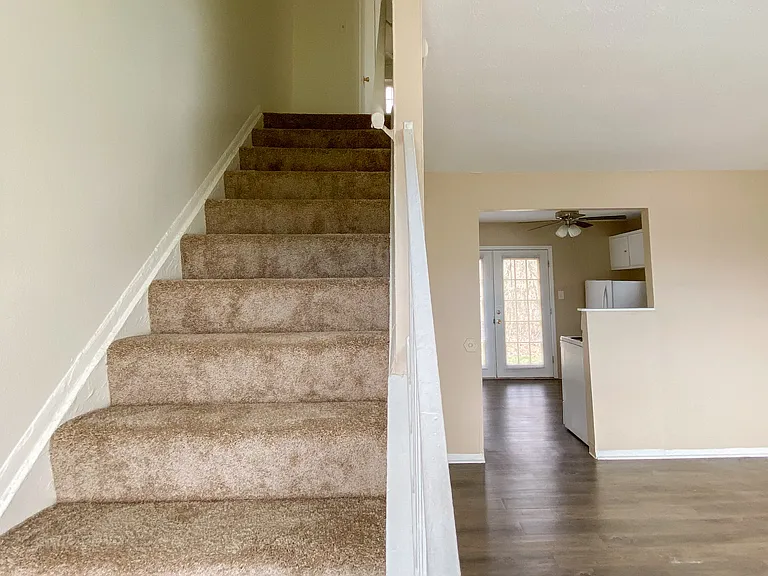 2 Bed Townhouse - Stairs