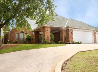 16516 Valley Crst, Edmond, OK 73012