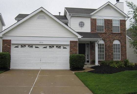 1st image of 16916 Hickory Crest Dr