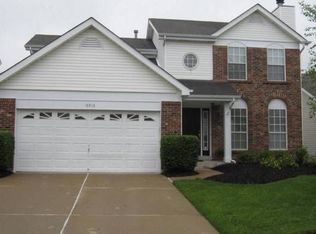 16916 Hickory Crest Dr, Ballwin, MO 63011