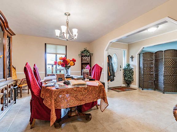 3rd image of 2836 Village Grove Dr N