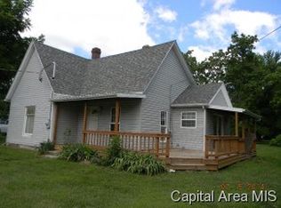 147 E Steidley St, Palmyra, IL 62674