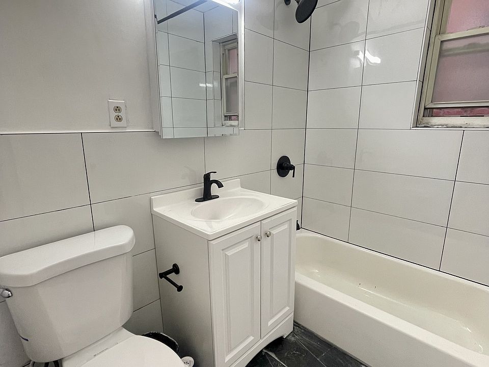 1st image of 1053 Revere Ave #2C