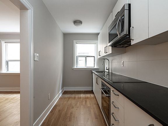 5th image of 143 Arlington Ave #762129