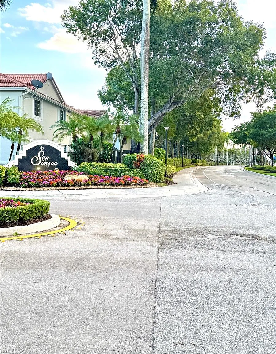 Sectors 8 9 And 10 Plat — Photo 3