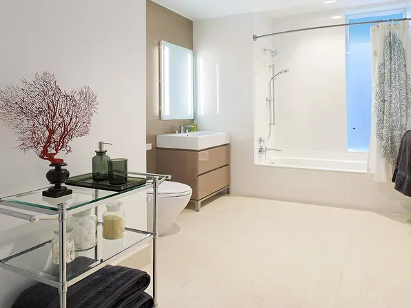 1065 Second Avenue 09F image 1 of 25