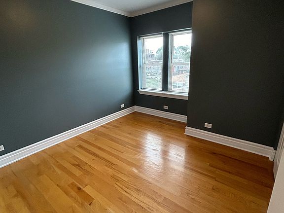 5th image of 917 E 78th St APT 203W