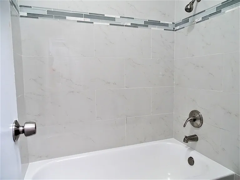 11925 Garden Terrace Dr — Photo 16