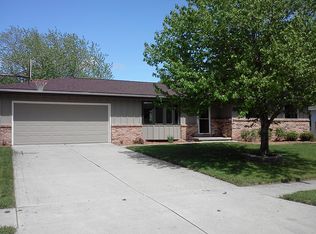 808 Pine Valley Dr, Huxley, IA 50124