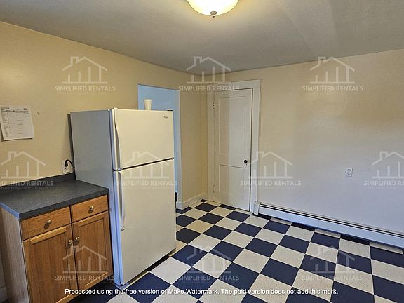 2nd image of 39 River St APT 5