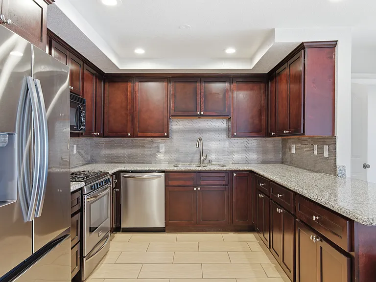 10650 Kinnard Ave #104 — Photo 2