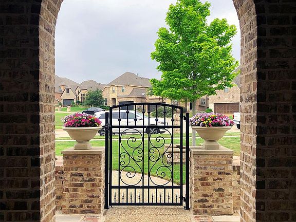 5th image of 2301 Chadwick Ln
