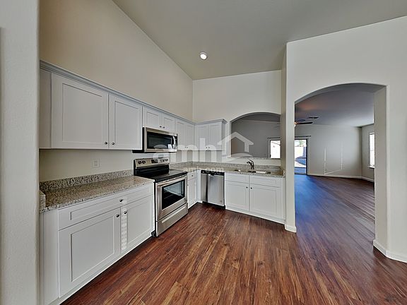4th image of 8554 W El Caminito Dr