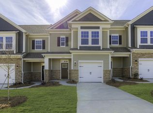 8727 Harris Lake Ln, Charlotte, NC 28269