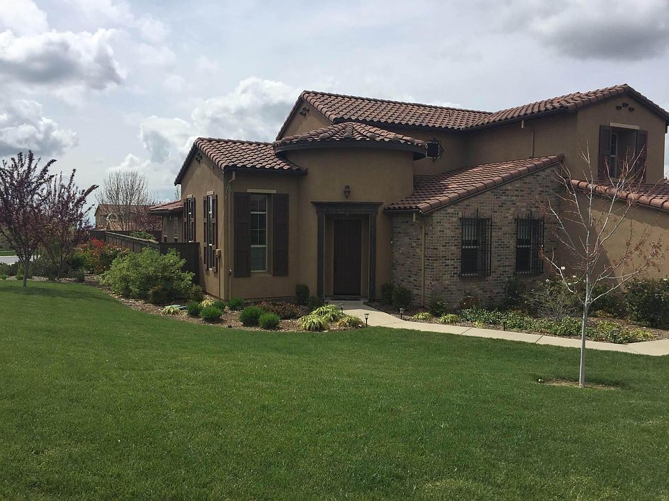 1st image of 2334 Picasso Way