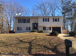 135 N Curtis Pl, Toms River, NJ 08753