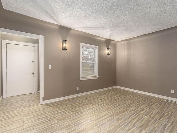 3rd image of 20802 Midway Ave