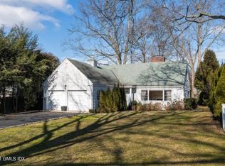 40 Lockwood Ave, Old Greenwich, CT 06870