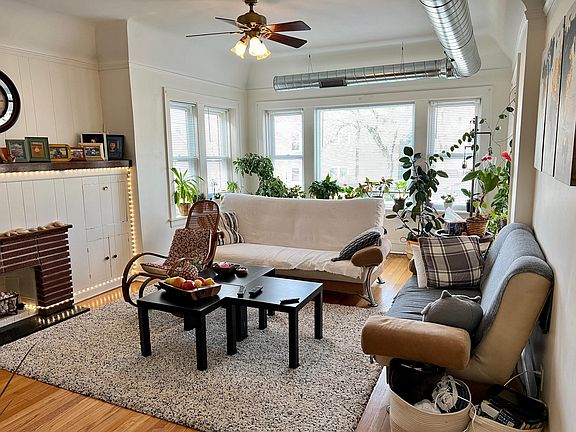2nd image of 5015 W Cullom Ave #2