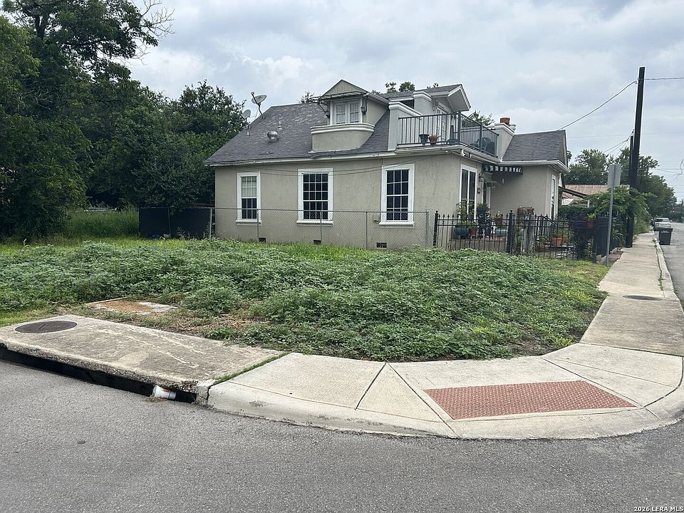 1st image of 727 S Trinity St LOT 111