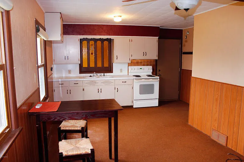 Thumbnail 12