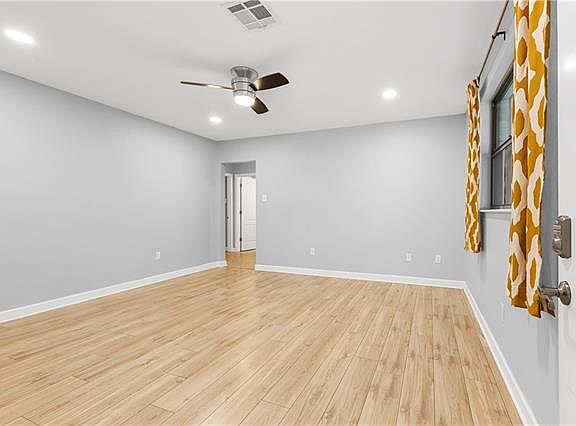 3rd image of 620 N Murat St