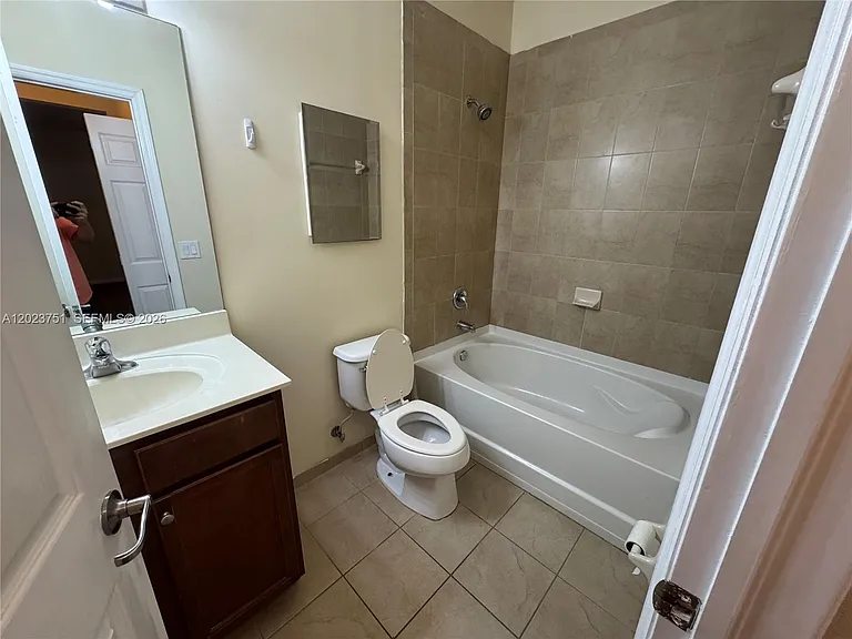 8650 NW 97th Ave #209 — Photo 11