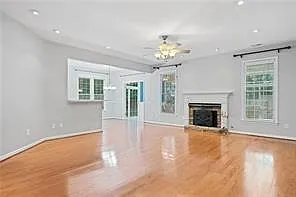 304 Laurel Glen Xing — Photo 16
