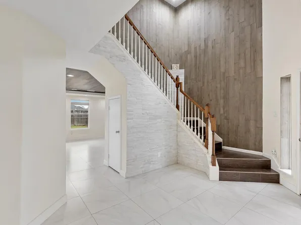 16111 Marcelia Dr, Houston, TX 77049