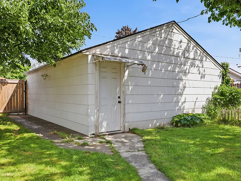 5408 N Adams St — Photo 11