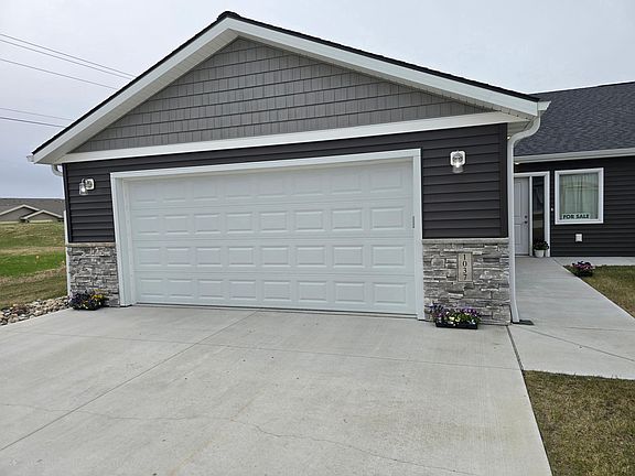 2nd image of 1037 Village Ln