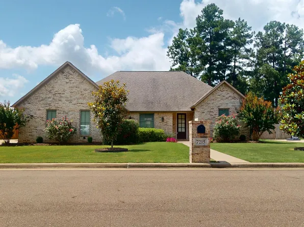 7215 Palisades Dr, Texarkana, TX 75503