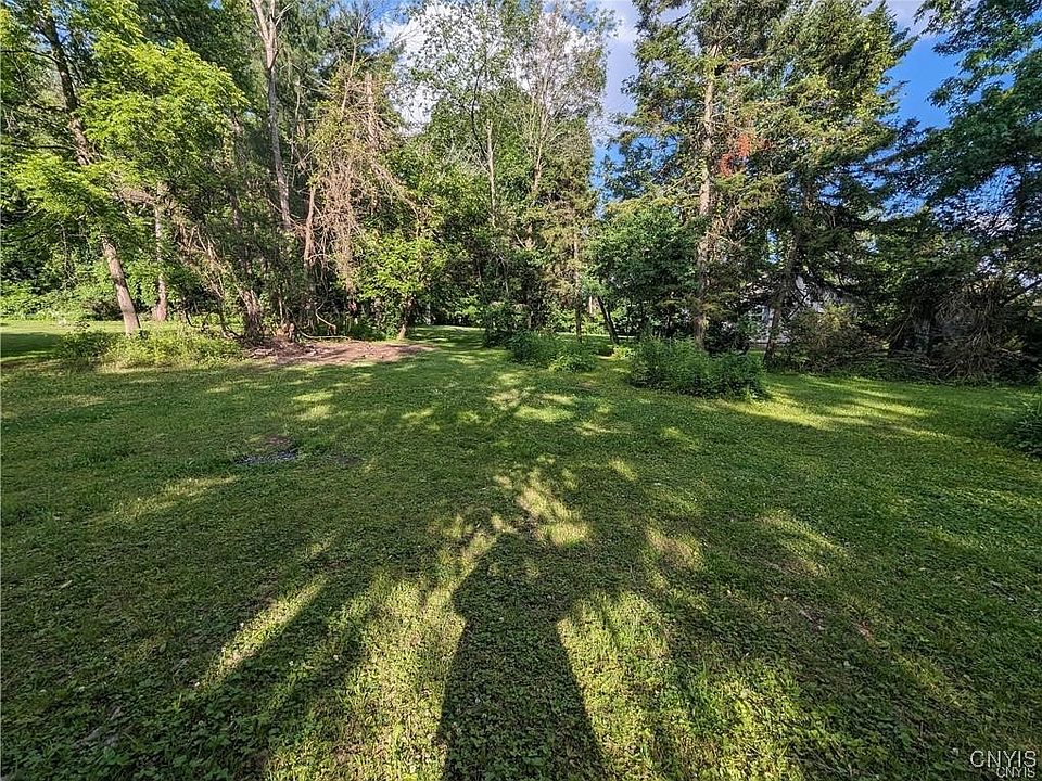 1st image of 7442 Meadowbrook Dr #14
