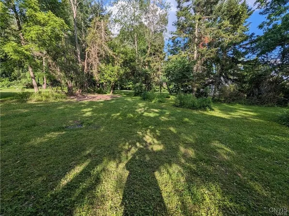 7442 Meadowbrook Dr #14, Baldwinsville, NY 13027