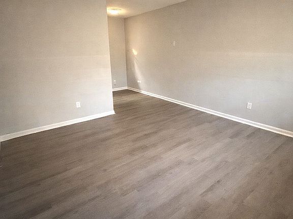 3rd image of 615 Cedarwood Dr #408