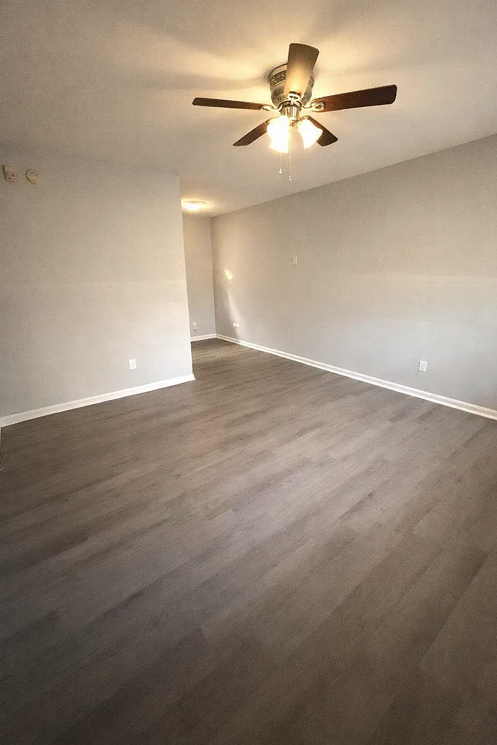 Building Photo - 615 Cedarwood Dr