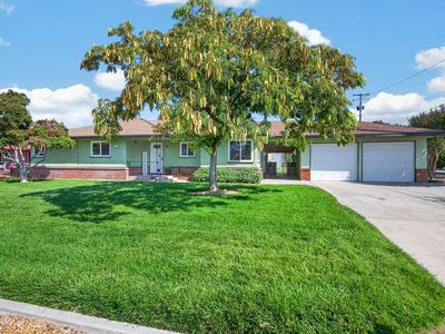 75 W Sierra Ave, Clovis, CA, 93612