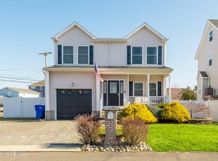 43 Cattus St, Toms River, NJ 08753