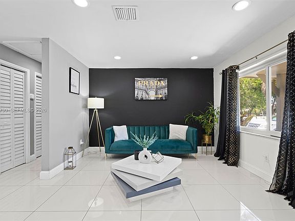 4th image of 1752 S Anhinga Ln