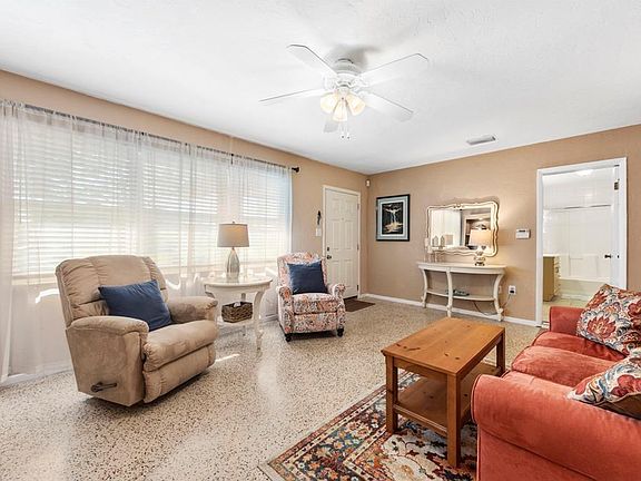 Livingroom from hallway